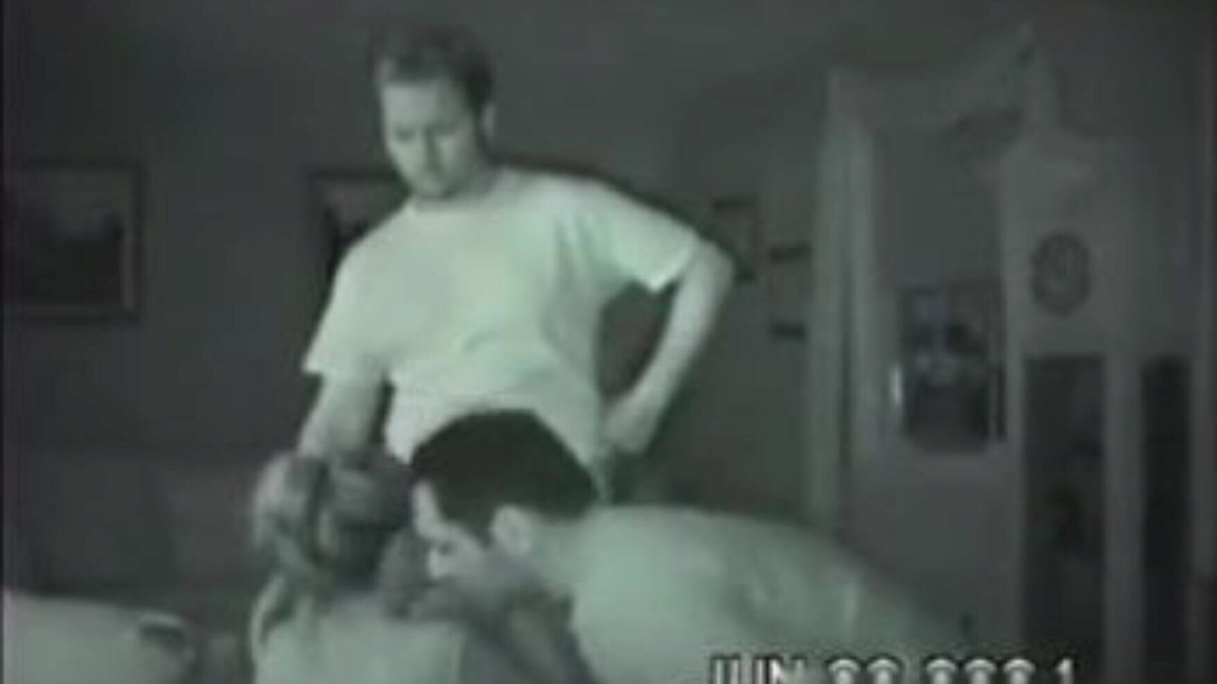 esposa chupa marido e novo amigo do bar: pornô f3 assistir esposa chupa marido e novo amigo do filme do bar no xhamster - o arquivo definitivo de cenas de filmes de pornografia grátis e xxx e amigo do marido
